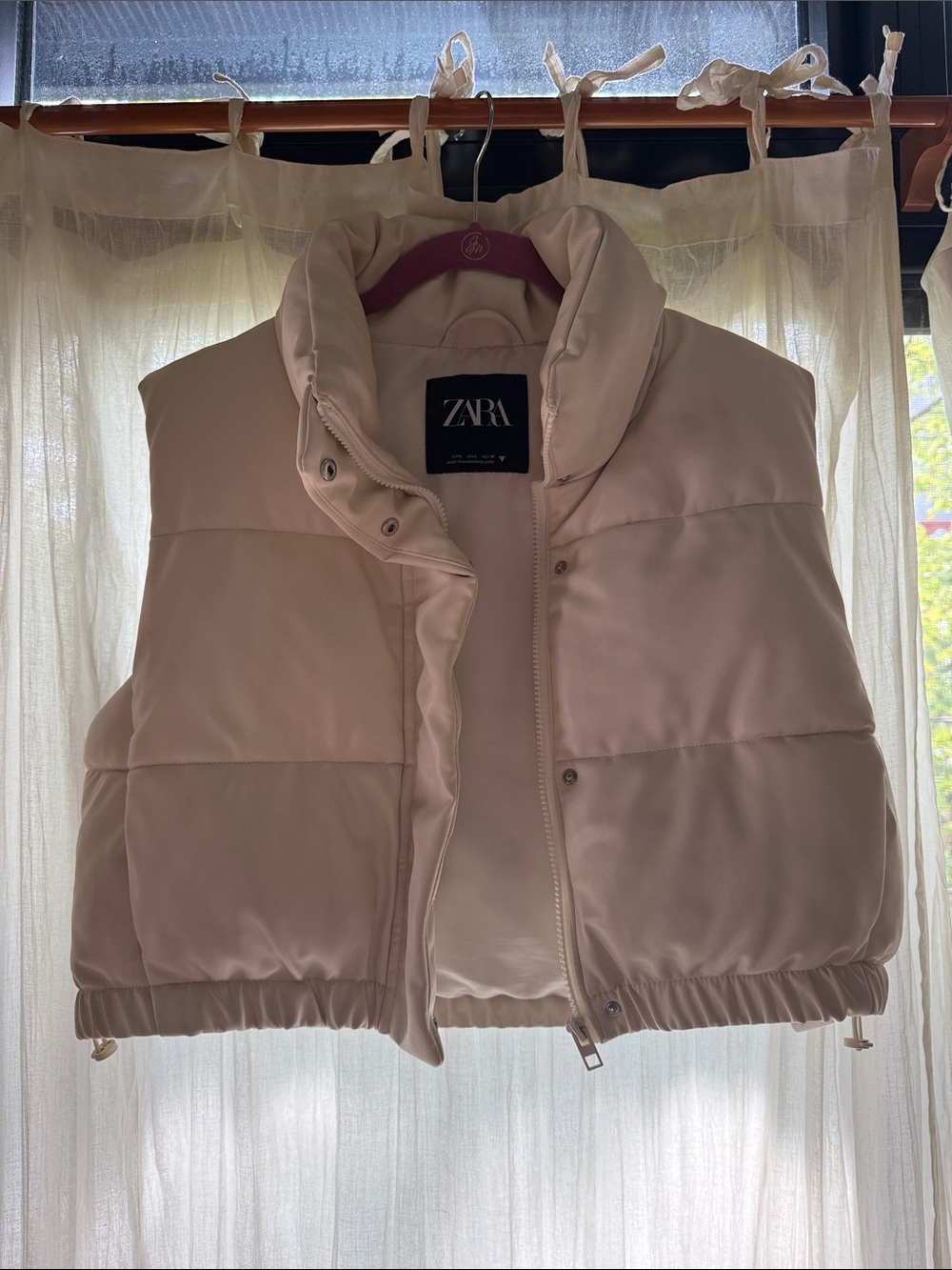 ZARA Cropped Cream Puffer Vest with High Collar